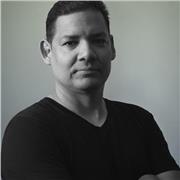 Profesional de inglés para negocios ofrece clases de inglés, para jóvenes y adultos.